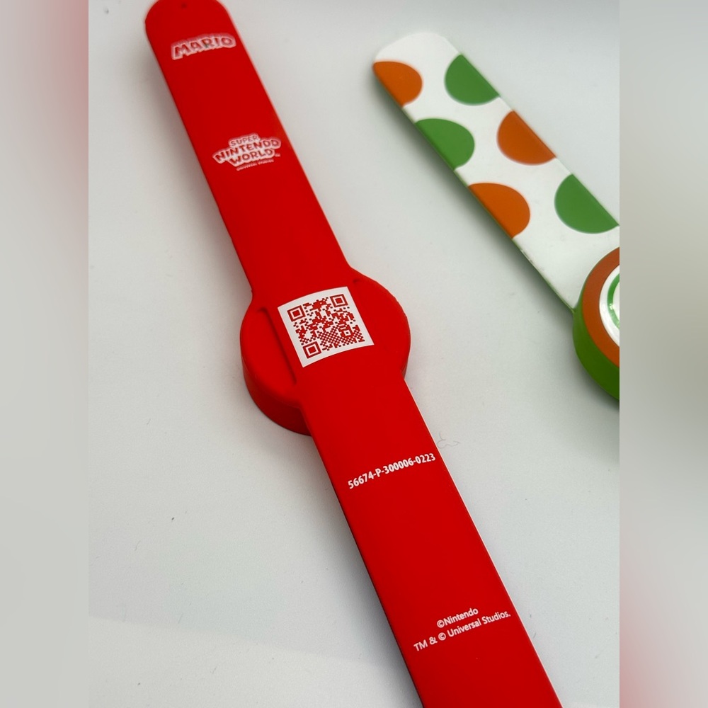 Super Nintendo World Power Up Band Slap Bracelets Mario Yoshi Universal Studios - Picture 3 of 6